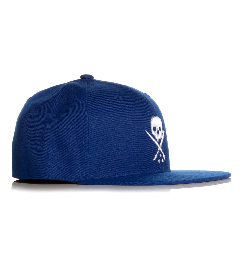 BADGE FITTED HAT ROYAL BLUE