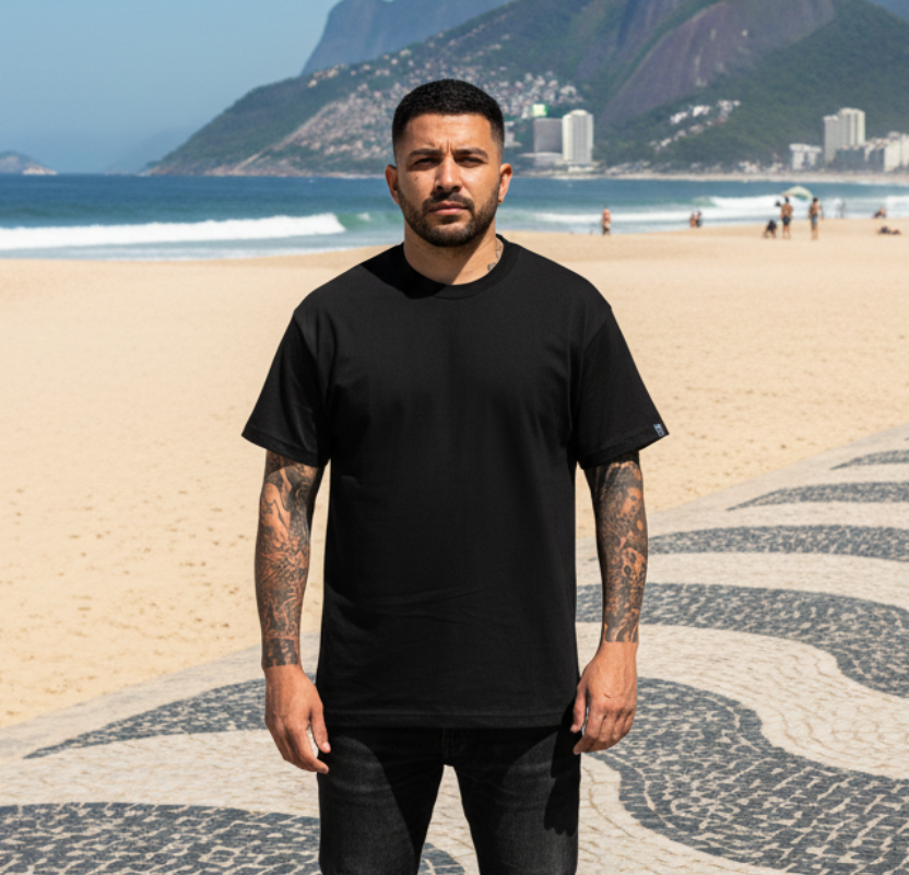 SOLID STANDARD BLACK TEE