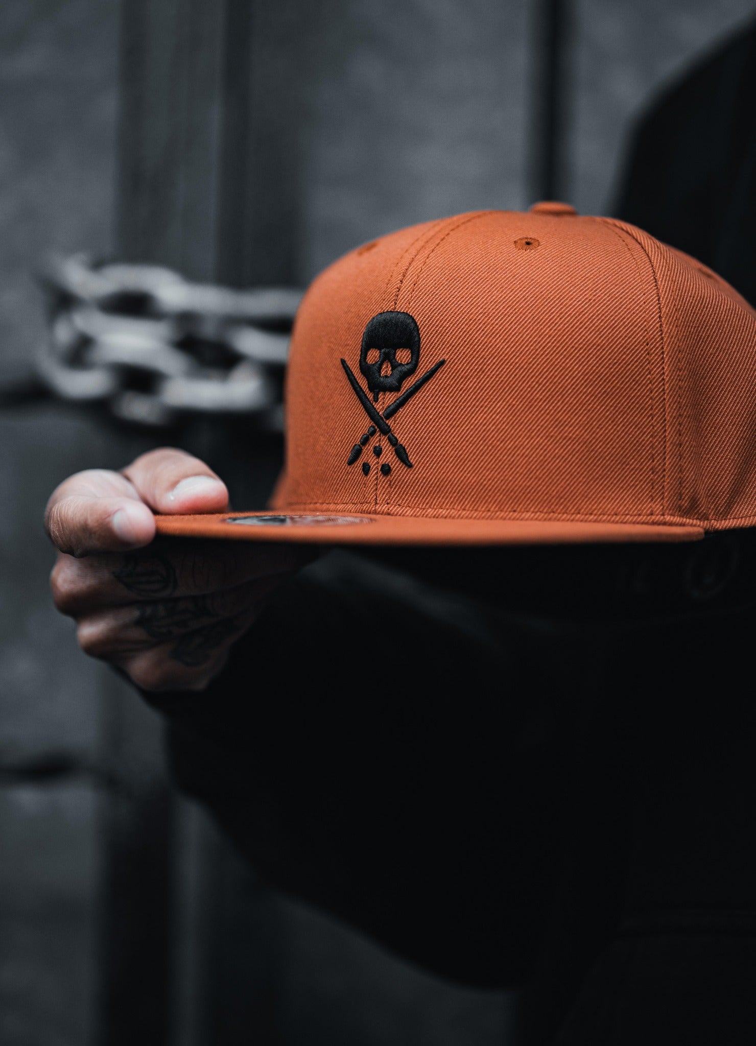 BADGE FITTED HAT BURNT ORANGE