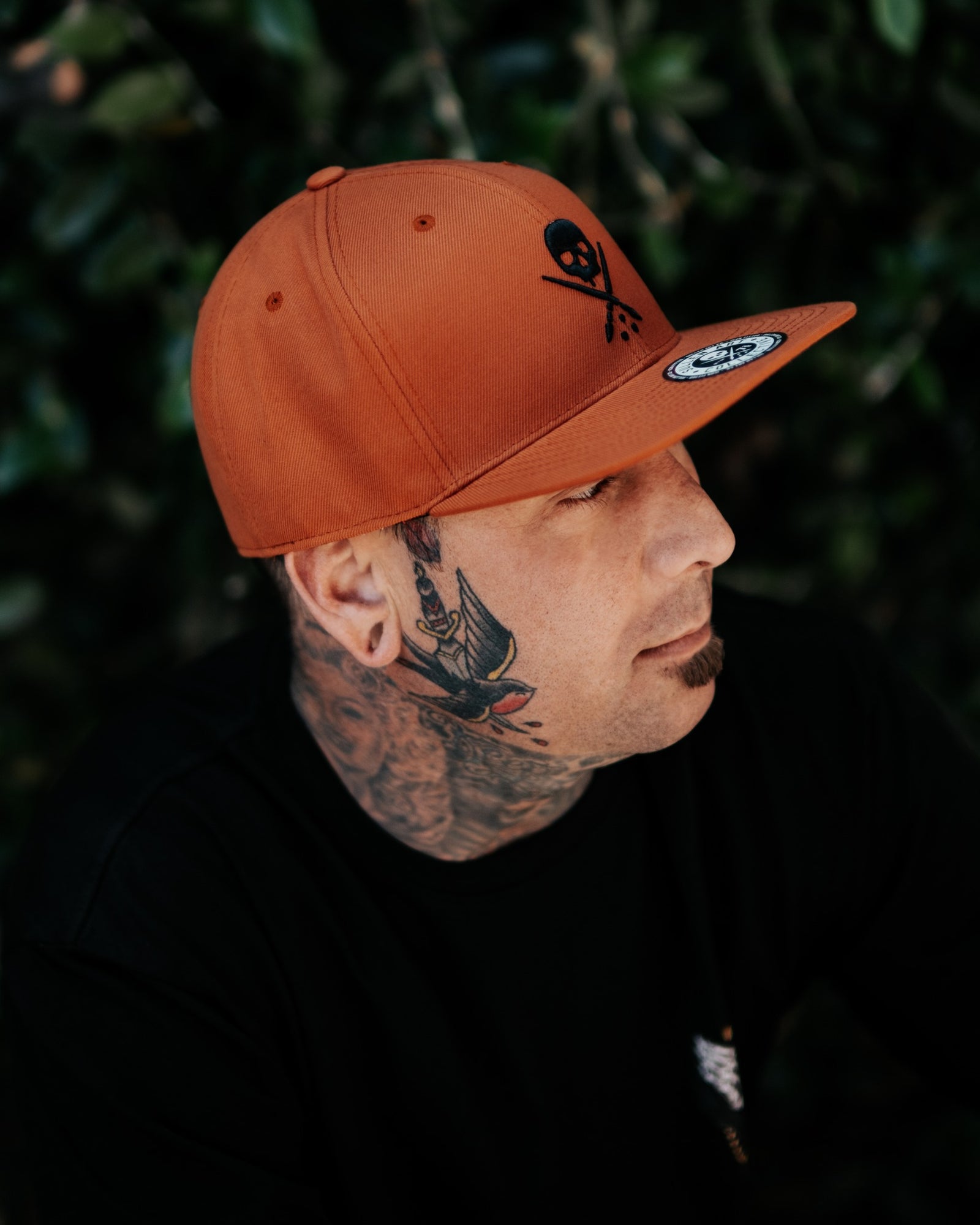 BADGE FITTED HAT BURNT ORANGE