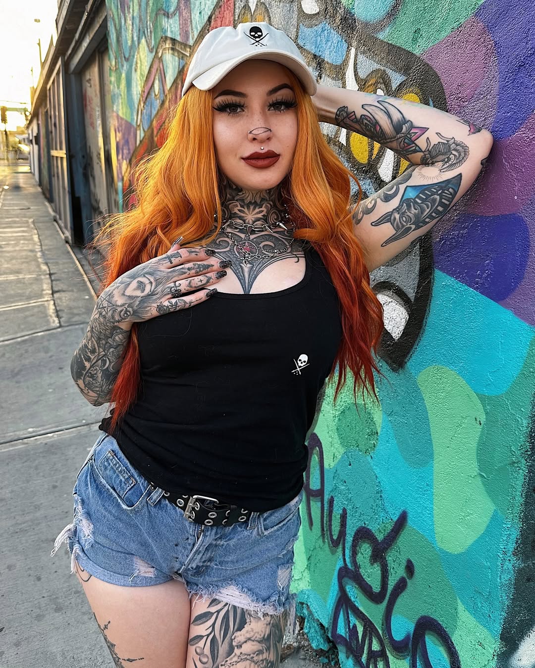 BADGE OF HONOR ZIP HOODIE