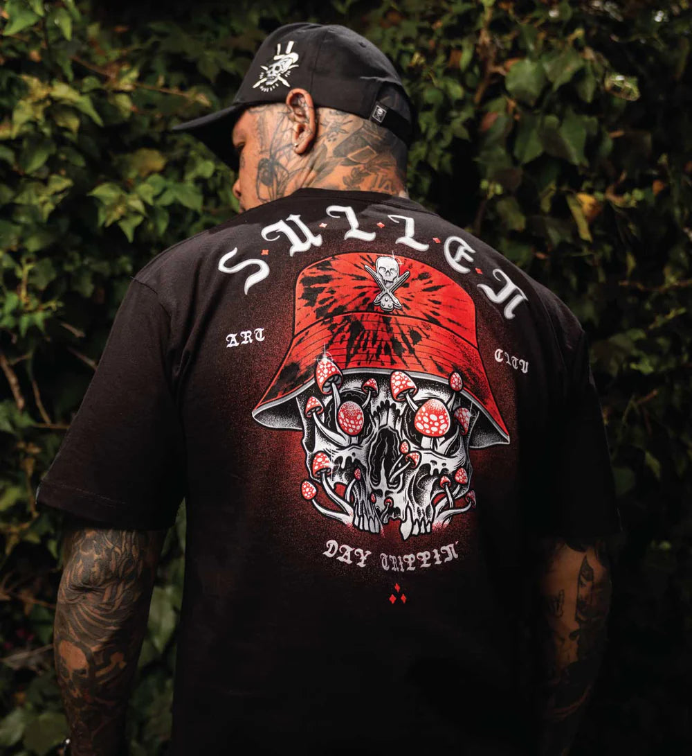 DAY TRIP STANDARD TEE