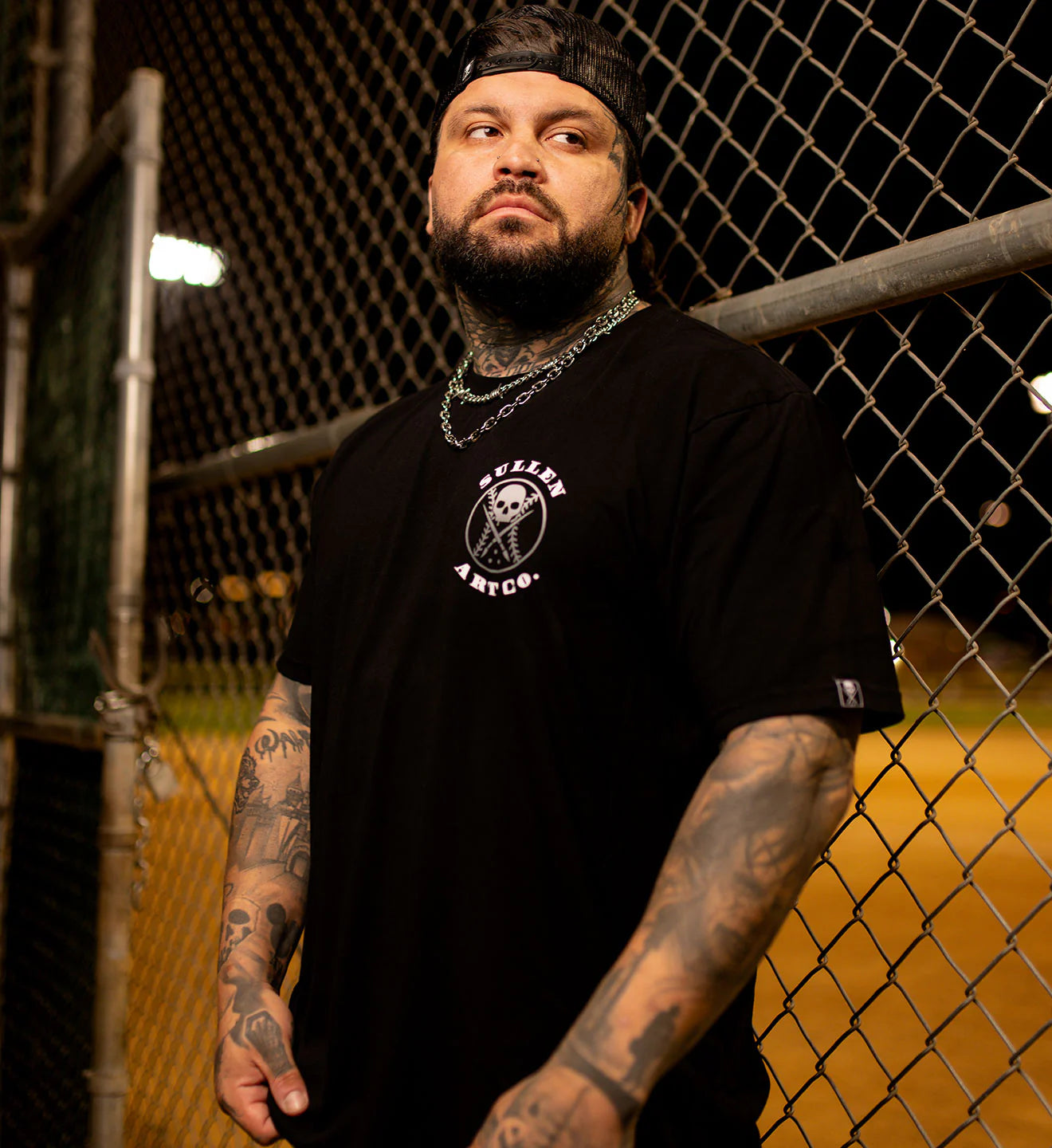 LOOKING TO SCORE PREMIUM TEE