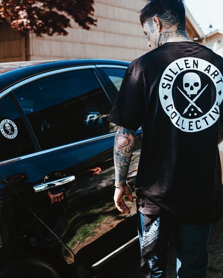 CLASSIC BLACK STANDARD TEE