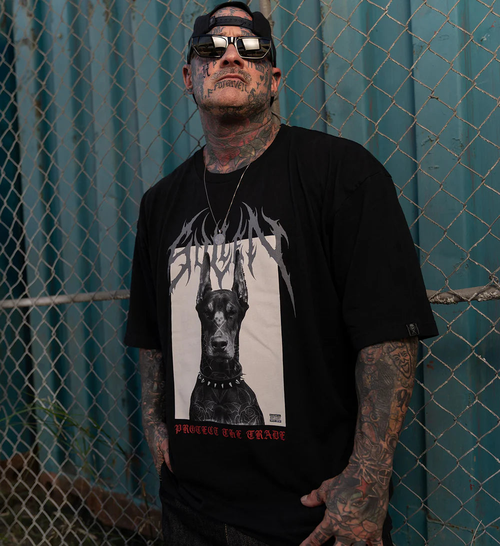 MUGSHOT "1 TON" PREMIUM TEE