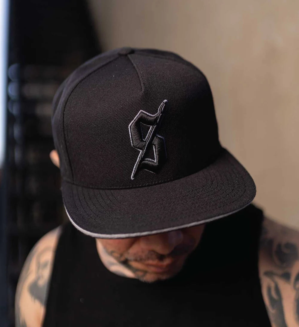 STRIKE SNAPBACK BLACK/GREY