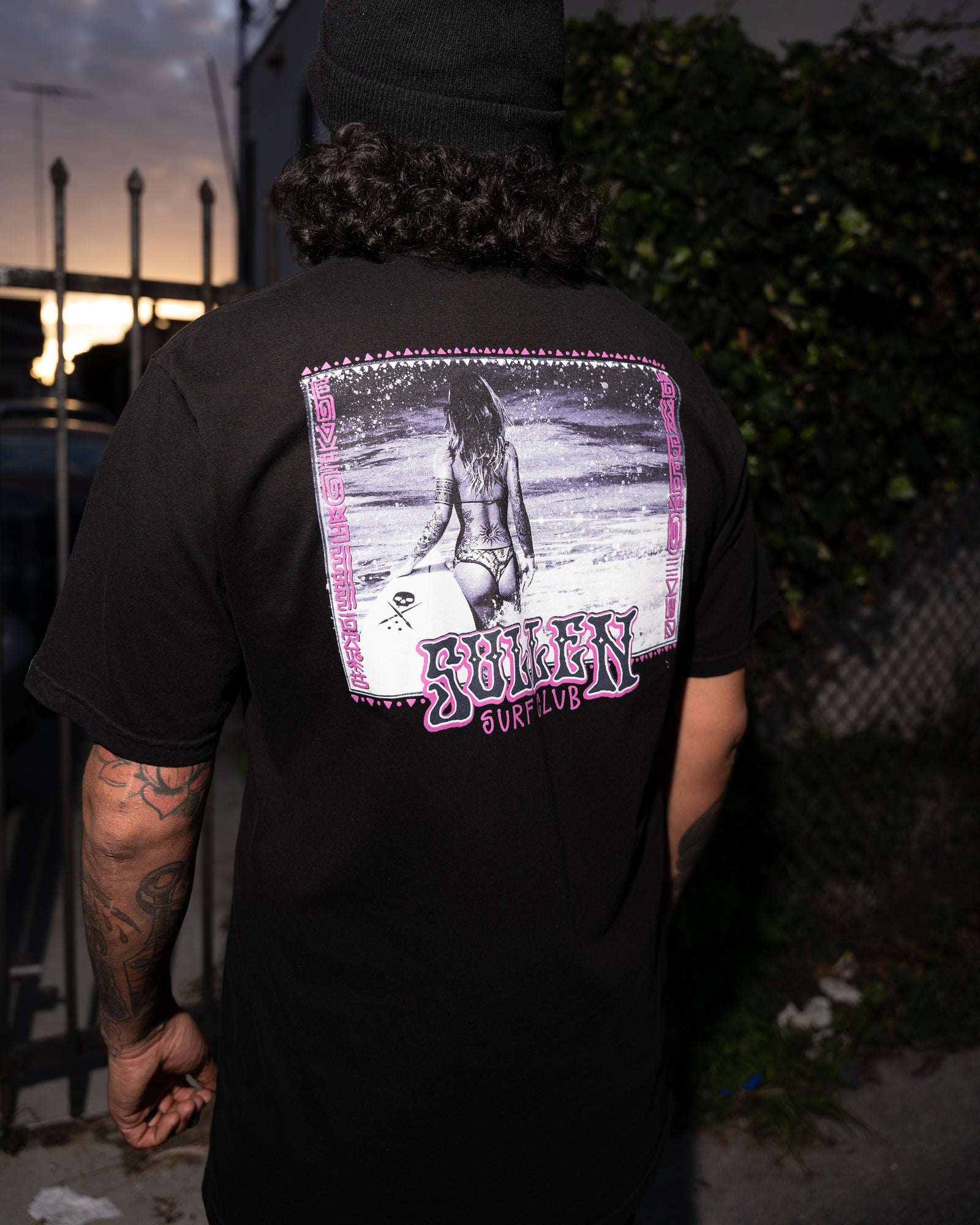 90'S SURF CLUB PREMIUM TEE