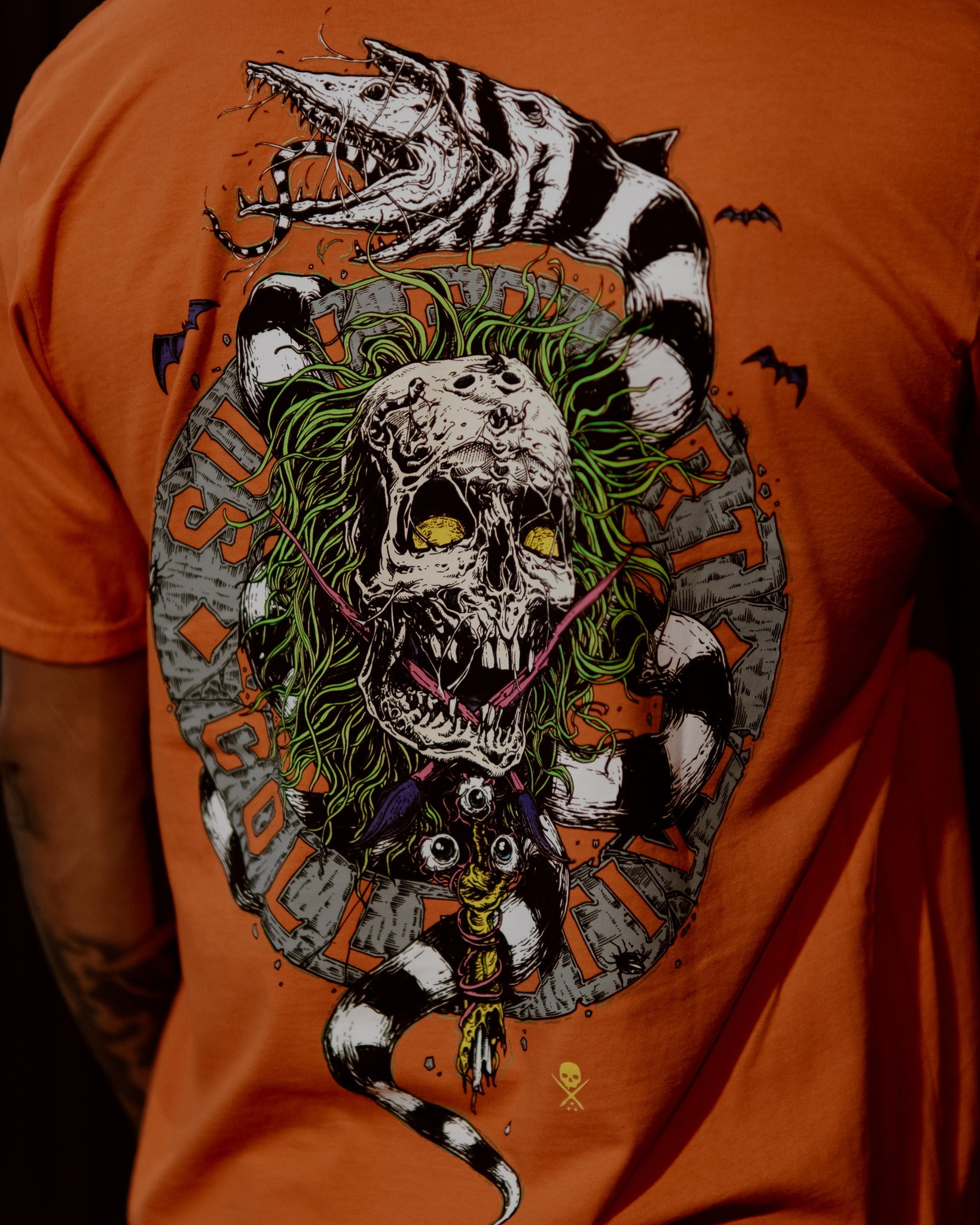 BEETLE BADGE HARVEST PUMPKIN PREMIUM TEE
