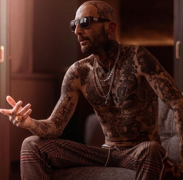 SULLEN FL Y 4 MATTE BLACK