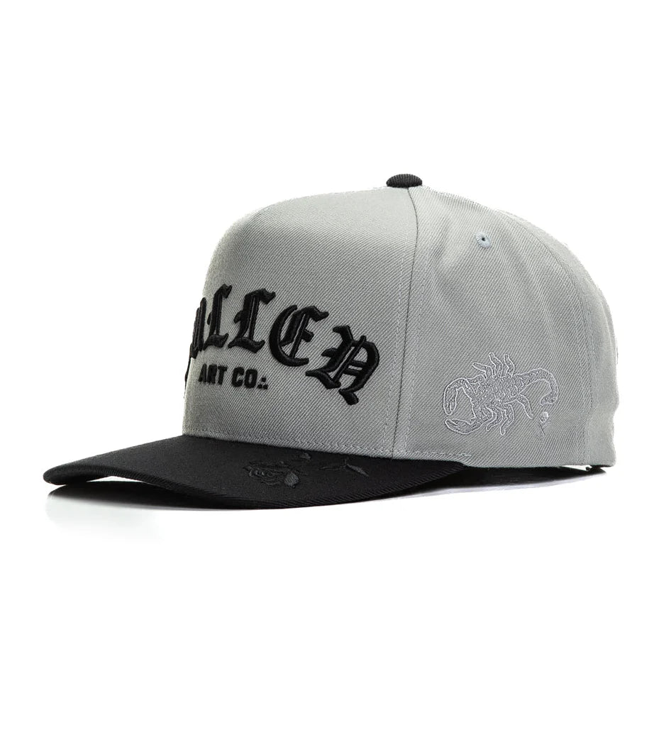 ROCK SCRIPT SNAPBACK CHARCOAL