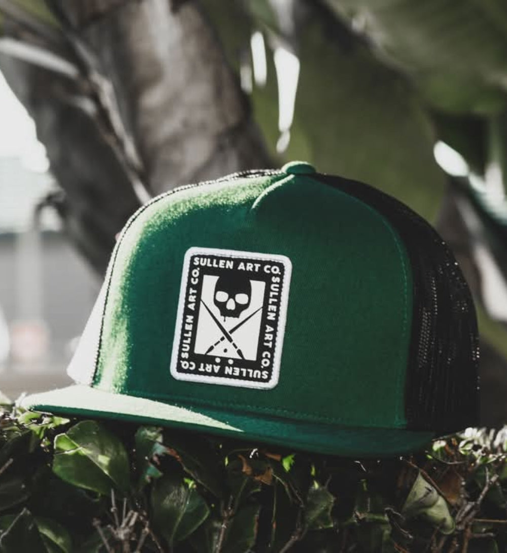 BORDER SNAPBACK