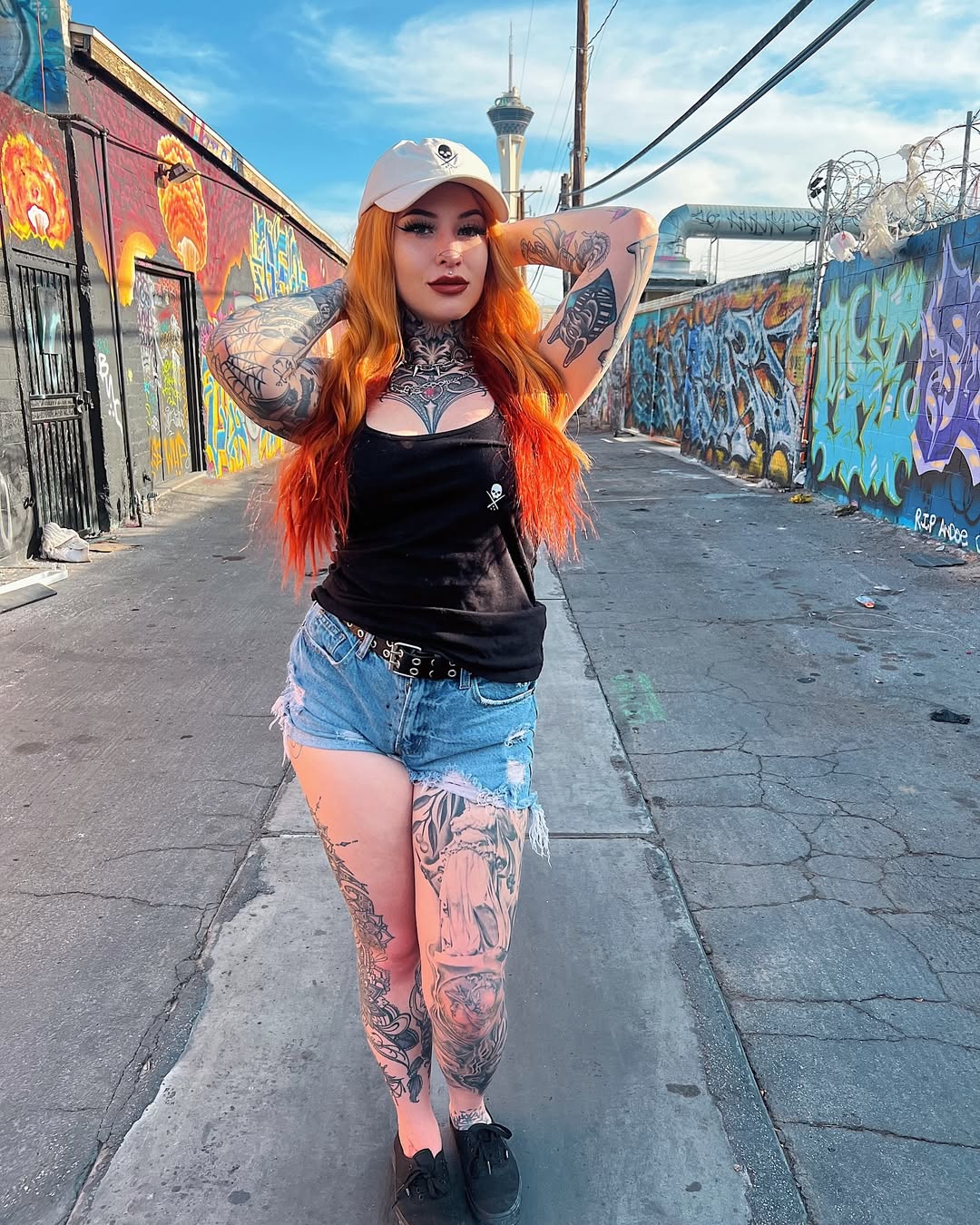 BADGE OF HONOR ZIP HOODIE