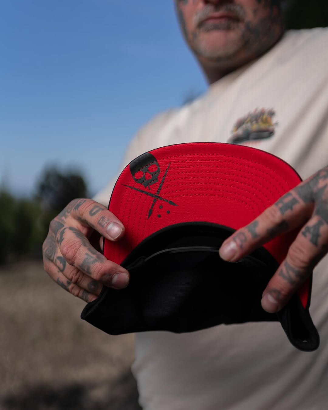 BOH FLAT SNAPBACK - BLACK/RED