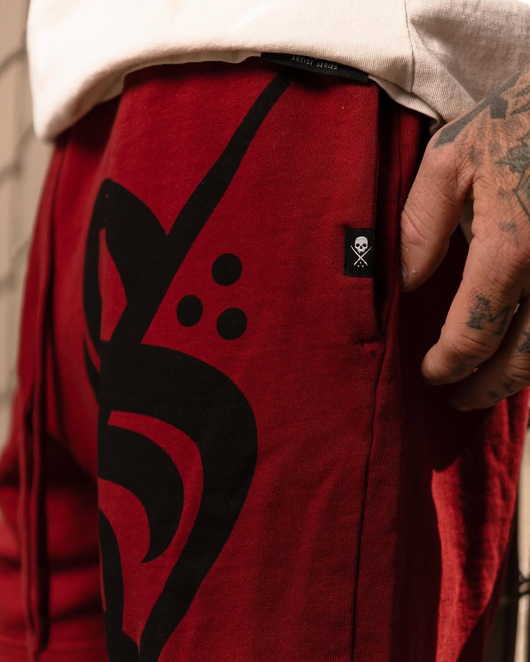 S-BOMB SWEATSHORTS 18"