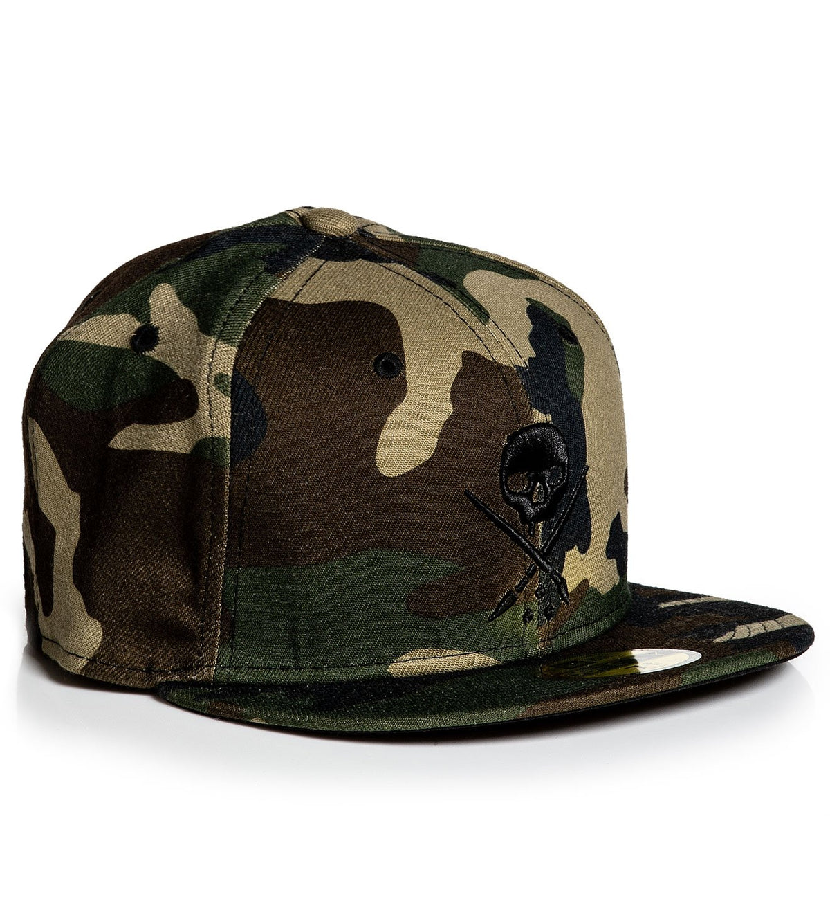 FITTED BADGE STRETCHED CAMO
